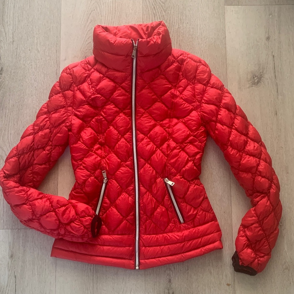 Saks fifth avenue red puffer coat winter down feather filler quilted zipper XS